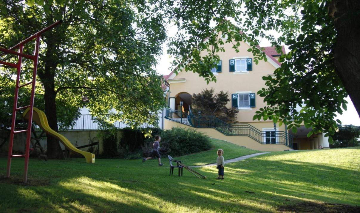 Ferienhof Uhudler-Arkaden Szentelek Kültér fotó